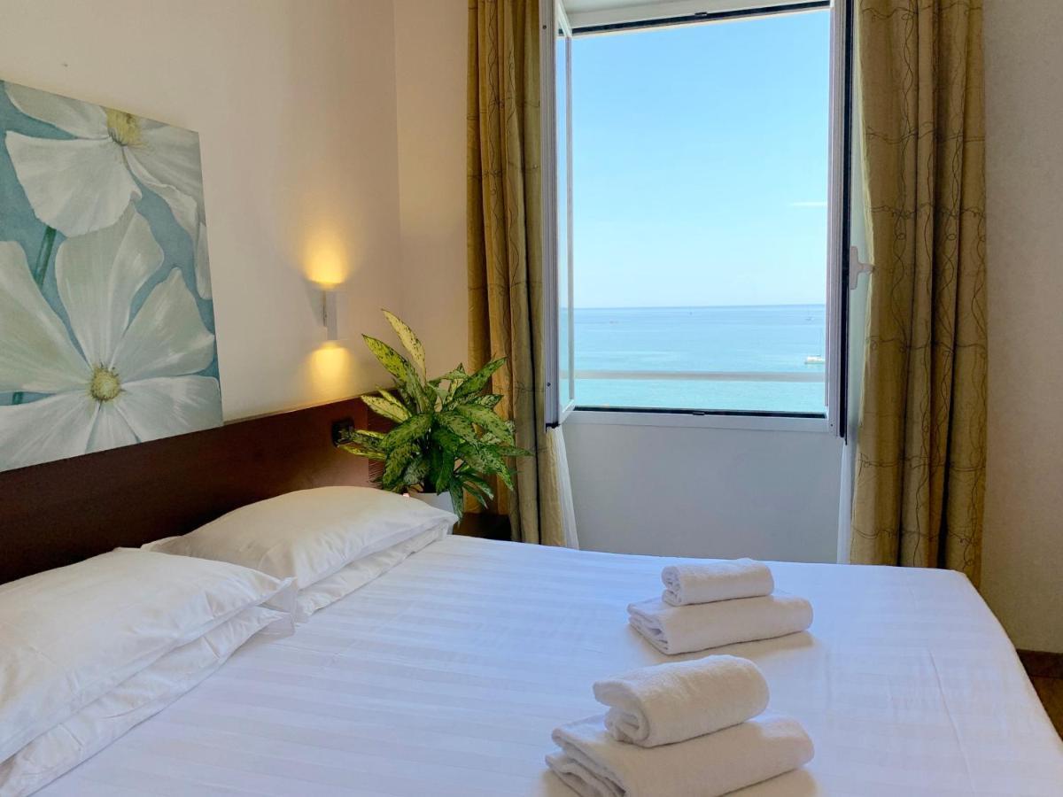 Hotel Corallo 임페리아 외부 사진