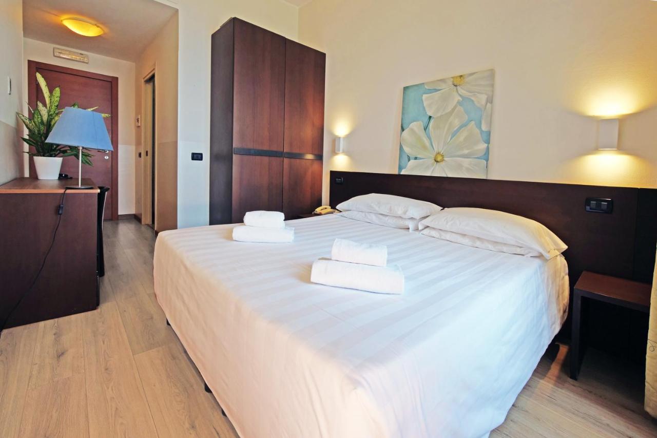Hotel Corallo 임페리아 외부 사진